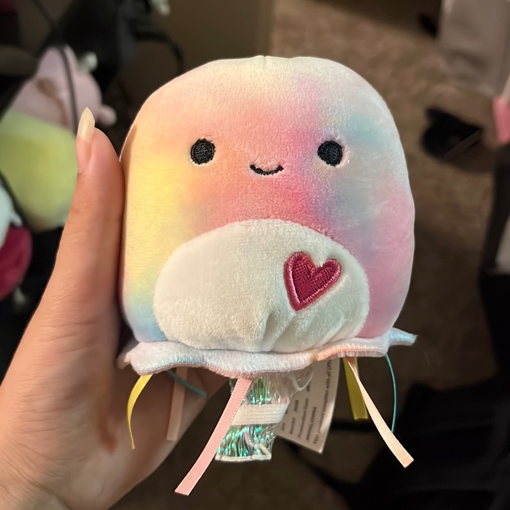 jellyfish squishmallow 4in